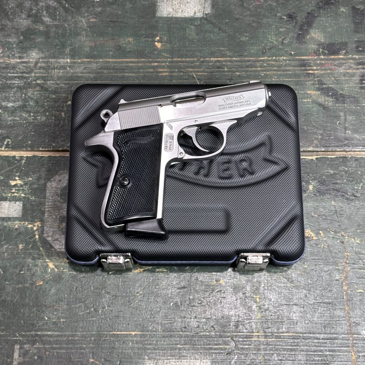 Walther PPK/S Stainless .380 ACP Walther PPK/S Stainless .380 ACP